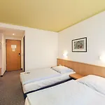 Garner Sued By Ihg Hotel