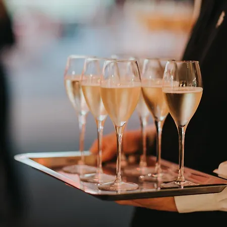 Garner Sued By Ihg 3*