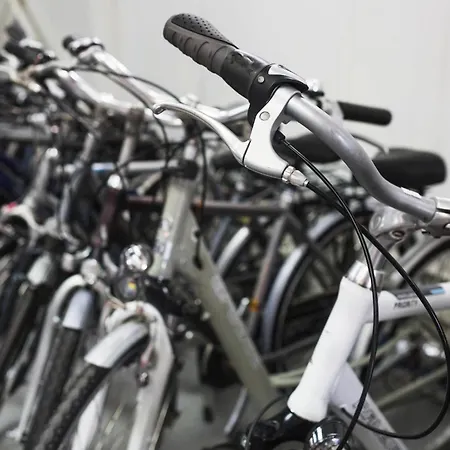 호텔 Garner Sued By Ihg