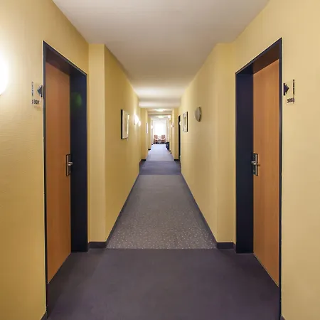 Hotel Novum Seegraben 3*