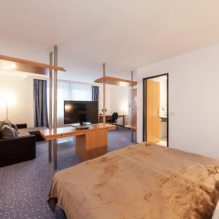 Garner Sued By Ihg