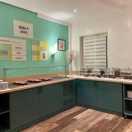 호텔 Garner Sued By Ihg 콧부스