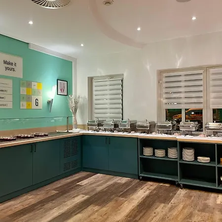 Garner Sued By Ihg 호텔 콧부스