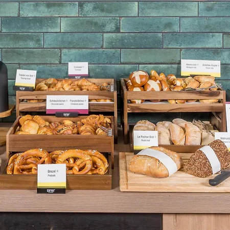 Garner Sued By Ihg 3*