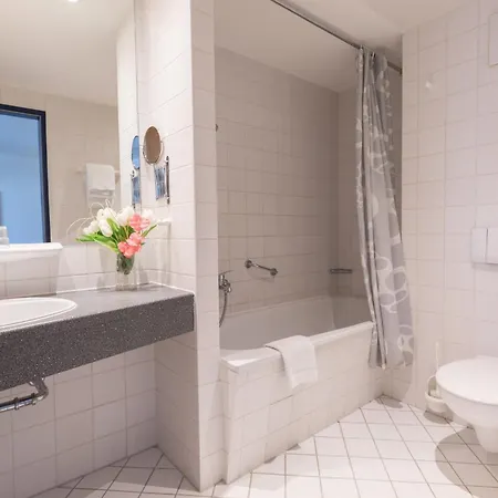 Hotel Garner Sued By Ihg Cottbus