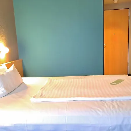 Hotel Garner Sued By Ihg Cottbus