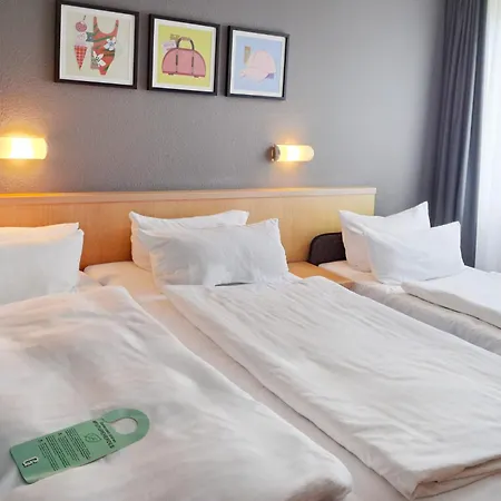 Garner Sued By Ihg 3*