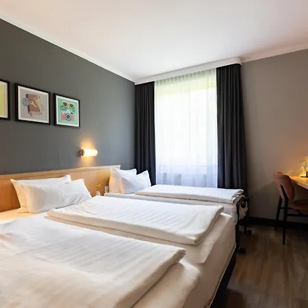 Garner Sued By Ihg Hotel 3*