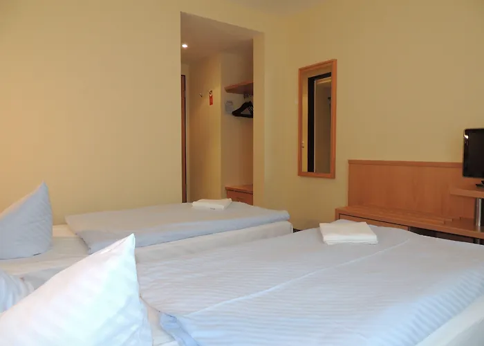 Garner Sued By Ihg Hotel