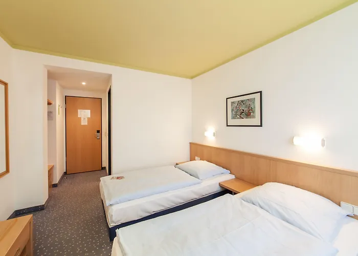 Garner Sued By Ihg Hotel