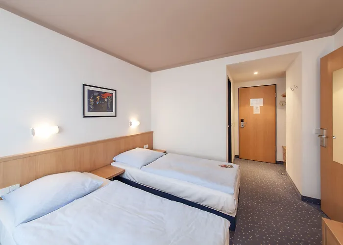 Garner Sued By Ihg Hotel