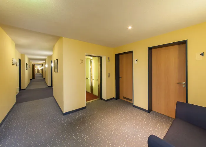 Garner Sued By Ihg Cottbus