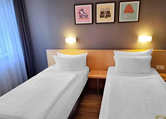 酒店 Garner Sued By Ihg